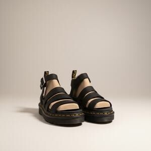 Dr. Martens Women’s Blaire Platform Leather Black Sandals Size 7 NWOB